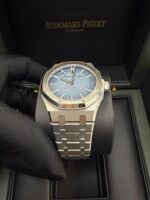 Audemars Piguet Royal Oak 41mm White Gold Smoked Blue Dial 15510BC.OO.1320BC.02 - Image 3