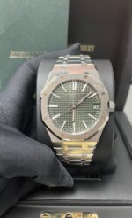 Audemars Piguet Royal Oak "50th Anniversary" Green Dial 15510ST.OO.1320ST.04 - Image 7