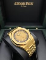 Audemars Piguet Royal Oak Jumbo (Ref# 16202BA.OO.1240BA.02) - Image 11