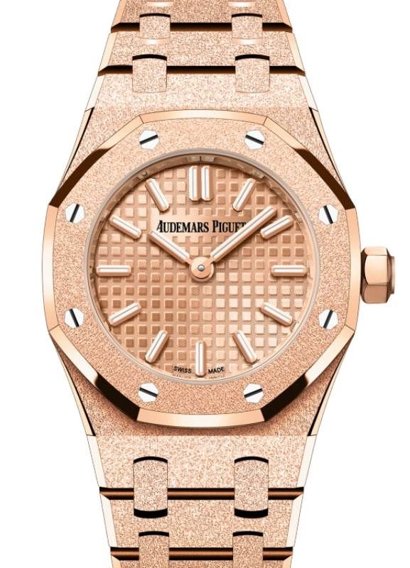 audemars-piguet-royal-oak-mini-frosted-gold-quartz-ref-67630orgg1312or01-780776.jpg Audemars Piguet ROYAL OAK MINI FROSTED GOLD QUARTZ Ref. 67630OR.GG.1312OR.01 - Image 1