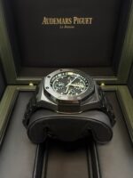 Audemars Piguet Royal Oak Offshore Chronograph Selfwinding Chronograph 42mm Black Dial Ceramic 26238CE.OO.1300CE.01 - Image 3