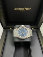 Audemars Piguet Royal Oak Selfwinding 37mm Stainless Steel Blue Dial 50th anniversary 15550ST.OO.1356ST.02 - Image 4