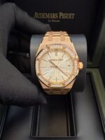 Audemars Piguet Royal Oak Selfwinding "50th Anniversary" 15551OR.ZZ.1356OR.01 - Image 12