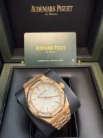 Audemars Piguet Royal Oak Selfwinding "50th Anniversary" 15551OR.ZZ.1356OR.01 - Image 3