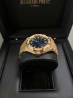 Audemars Piguet Royal Oak Selfwinding 50th Anniversary Blue Dial 15551OR.ZZ.1356OR.02 - Image 5
