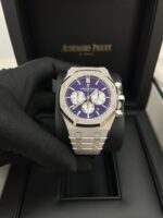 Audemars Piguet Royal Oak Selfwinding Chronograph Frosted White Gold Purple Dial LIMITED EDITION OF 200 (Ref # 26331BC.GG.1224BC.01) - Image 5