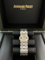 Audemars Piguet Royal Oak Selfwinding Chronograph (Ref# 26715ST.OO.1356ST.02) - Image 7