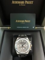 Audemars Piguet Royal Oak Selfwinding Chronograph (Ref# 26715ST.OO.1356ST.02) - Image 2