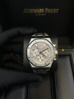 Audemars Piguet Royal Oak Selfwinding Chronograph (Ref# 26715ST.OO.1356ST.02) - Image 8
