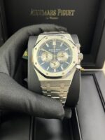 Audemars Piguet Royal Oak Selfwinding Chronograph/ Stainless Steel/ Blue Dial/ Silver Sub-Dials (Ref#26331ST.OO.1220ST.01) - Image 4