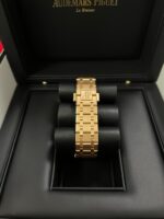 Audemars Piguet Royal Oak Selfwinding (Ref# 15551OR.ZZ.1356OR.05) - Image 8