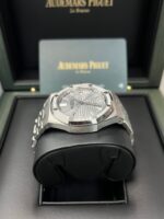 Audemars Piguet Royal Oak Selfwinding (Ref# 15551ST.ZZ.1356ST.06) - Image 3