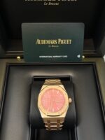 Audemars Piguet Royal Oak Selfwinding Rose Gold Pink Dial 34mm Royal Oak Selfwinding Ref. 77450OR.OO.1361OR.01 - Image 2