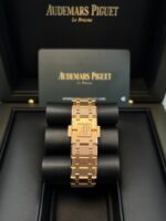 Audemars Piguet Royal Oak Selfwinding Rose Gold Pink Dial 34mm Royal Oak Selfwinding Ref. 77450OR.OO.1361OR.01 - Image 8