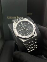 Audemars Piguet Royal Oak Selfwinding/ Stainless Steel/ Black Dial (Ref# 15500ST.OO.1220ST.03) - Image 6
