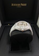 Audemars Piguet Royal Oak Selfwinding White Ceramic 77350CB.OO.1266CB.01 - Image 4