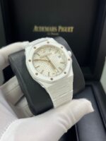 Audemars Piguet Royal Oak Selfwinding White Ceramic 77350CB.OO.1266CB.01 - Image 14
