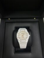 Audemars Piguet Royal Oak Selfwinding White Ceramic 77350CB.OO.1266CB.01 - Image 6