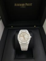 Audemars Piguet Royal Oak Selfwinding White Ceramic 77350CB.OO.1266CB.01 - Image 2