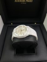 Audemars Piguet Royal Oak Selfwinding White Ceramic 77350CB.OO.1266CB.01 - Image 5