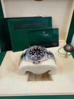 GMT-Master II Black Grey Bezel Oyster Bracelet "Bruce Wayne" 126710GRNR - Image 8