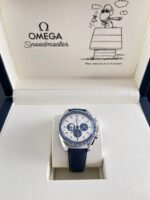 Omega Speedmaster 'Silver Snoopy Award' 310.32.42.50.02.001 - Image 3