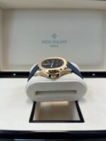 Patek Philippe Aquanaut 18K Rose Gold Opaline-blue Dial 38.8 mm 5269R-001 - Image 5