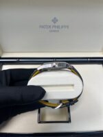 Patek Philippe Calatrava Date Sweep Seconds (Ref# 6007G-001) - Image 5
