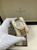 Patek Philippe Ladies Rose Gold Nautilus White Silver Opaline Dial 7118/1R-001 - Image 7