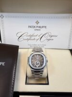 Patek Philippe Nautilus Annual Calendar 5726/1A-001 - Image 2