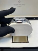 Patek Philippe Nautilus Annual Calendar 5726/1A-010 - Image 4