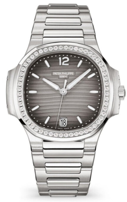 Patek Philippe Nautilus Ladies 35.2mm 7118/1200A-011