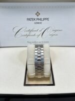 Patek Philippe Nautilus Platinum Blue Sapphire 5711/111P-001 - Image 12