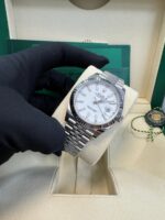 Rolex Datejust 41/ Stainless Steel & White Gold/ White Index Dial/ Fluted Bezel/ Jubilee Bracelet (Ref# 126334) - Image 10