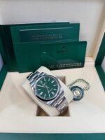Rolex Oyster Perpetual 41 Stainless Steel - Green Index Dial - Oyster Bracelet (Ref# 124300) - Image 7