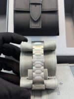 Vacheron Constantin Blue Dial Steel Historiques 222 Reference #  4200H/222A-B934 - Image 7