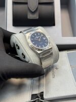 Vacheron Constantin Blue Dial Steel Historiques 222 Reference #  4200H/222A-B934 - Image 2