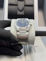 Vacheron Constantin Blue Dial Steel Historiques 222 Reference #  4200H/222A-B934 - Image 4