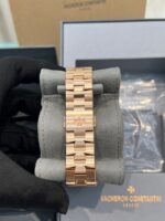 Vacheron Constantin Overseas Chronograph Rose Gold Green Dial 5520V/210R-B966 - Image 12